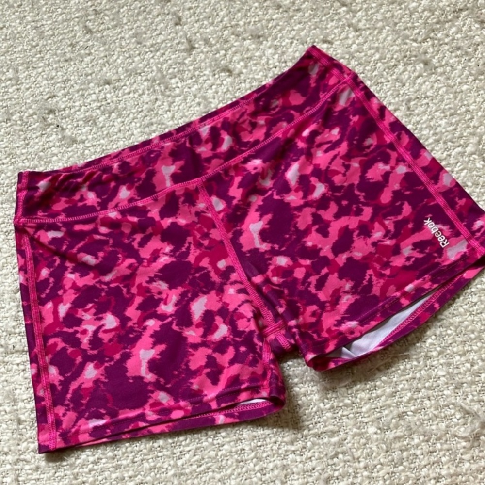 🏐 REEBOK WOMENS XS PINK TYE DYE SPANDEX SHORTS
